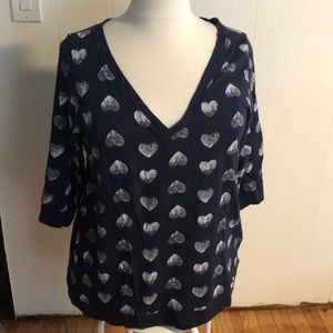 Torrid Heart V neck Tee size 3X